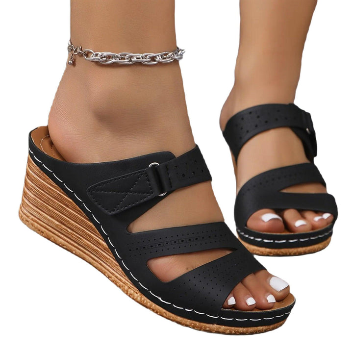 Jianna | Peep-Toe-Keilsandalen