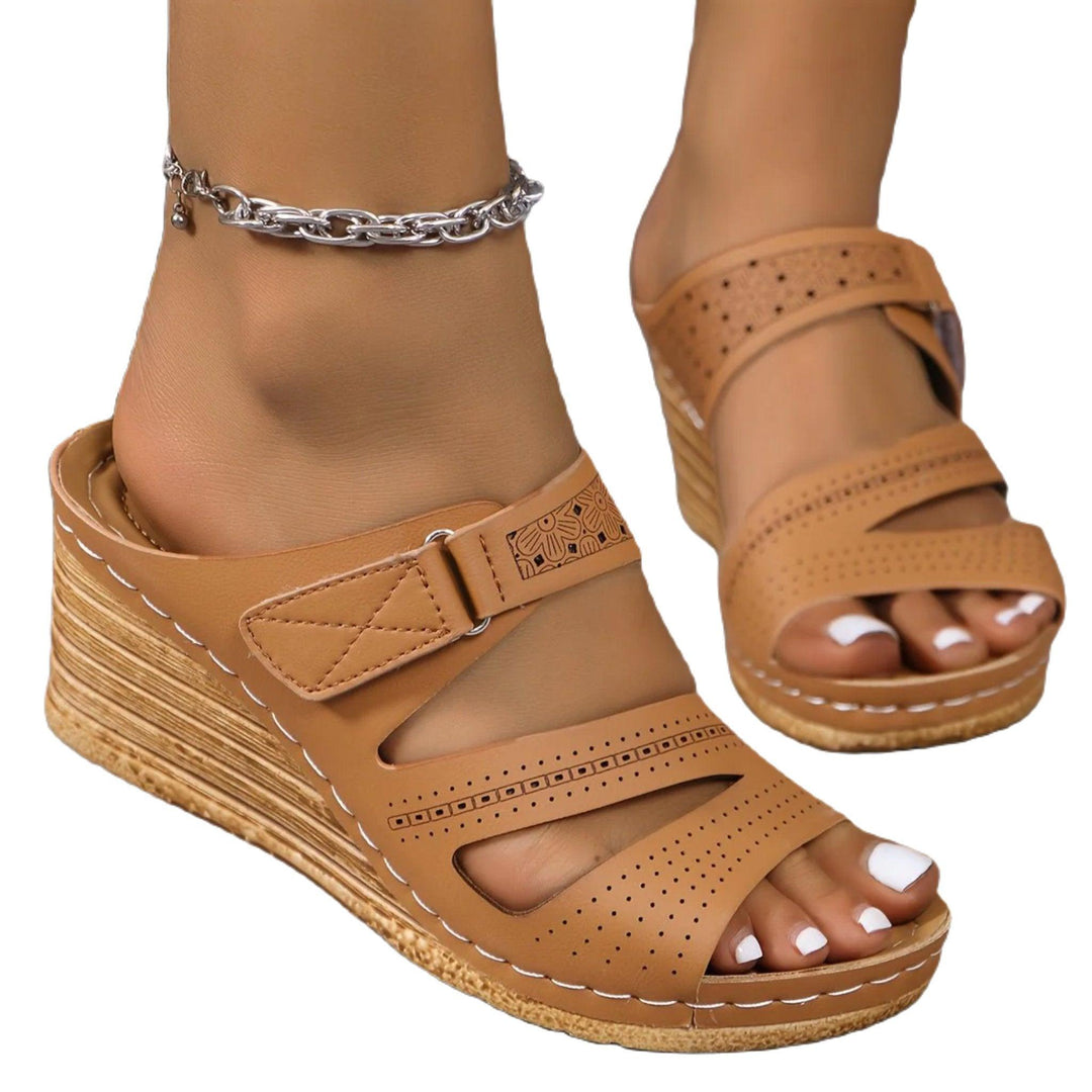 Jianna | Peep-Toe-Keilsandalen