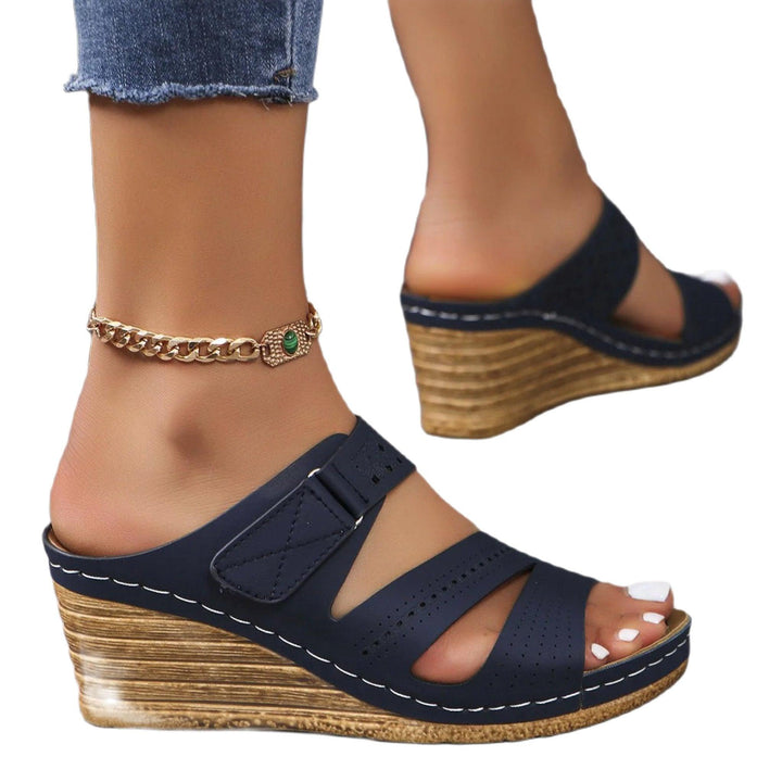 Jianna | Peep-Toe-Keilsandalen